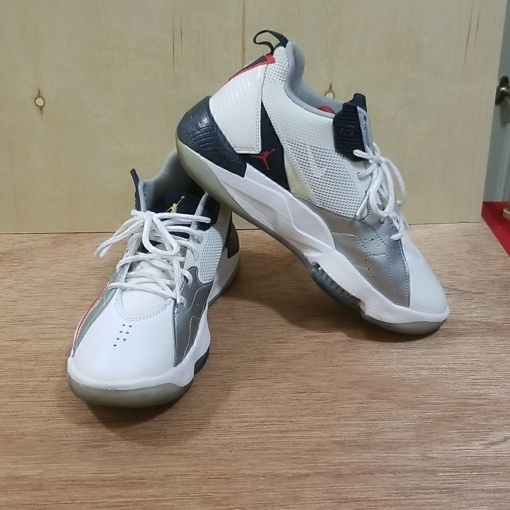 Jordan Zoom "92" men’s 9 1/2 - Picture 8 of 12